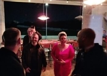 הפתעה! ראש העיר יצחק קשת הופתע על ידי תומכיו לרגל יום הולדתו ה-46