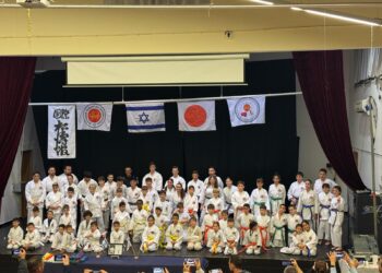 תלמידי הקרטה של חריש חגגו את קבלת הדרגות