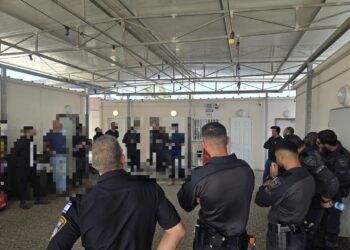 פשיטה דרמטית בחריש: נמצאו ליקויים בעסקים "הקשורים למחוללי פשיעה"