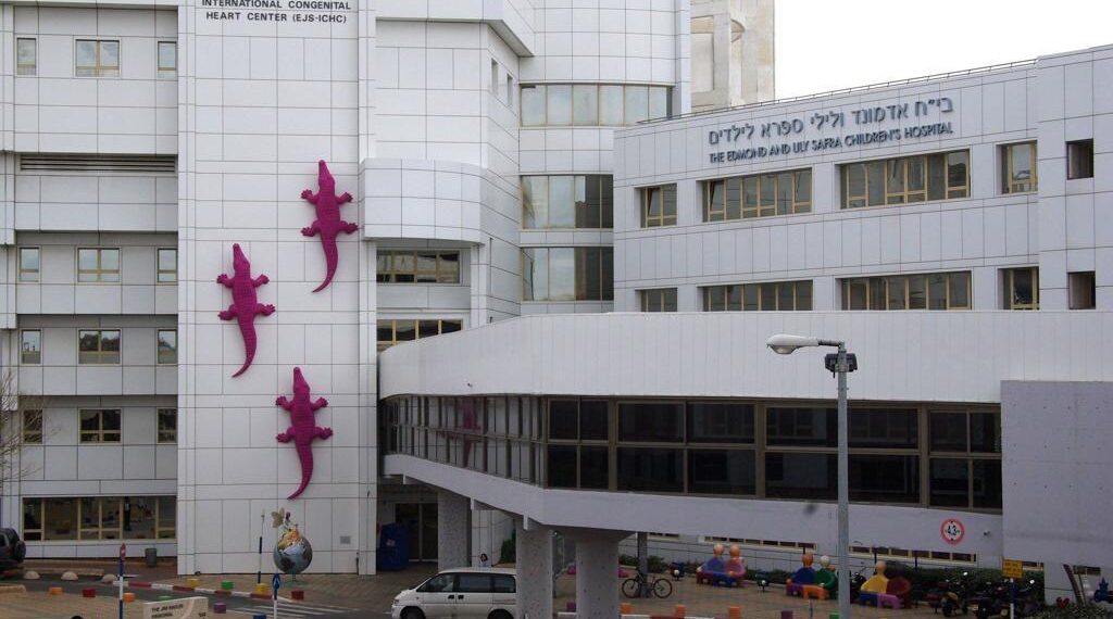 מוסיף להיות אנוש מצבה של יהלי גור, בת 17 מפרדס חנה, שנפצעה בפיגוע בצומת כרכור