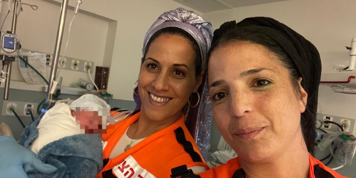 "באתן לי משמיים כמו מלאכיות": חובשות איחוד הצלה ליוו יולדת באמצע הלילה וסייעו בלידה