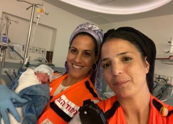 "באתן לי משמיים כמו מלאכיות": חובשות איחוד הצלה ליוו יולדת באמצע הלילה וסייעו בלידה