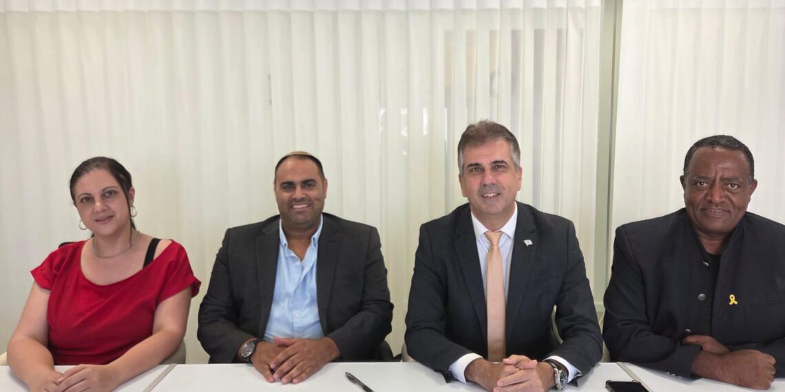 דרמה פוליטית לקראת ישיבת המועצה: סיעת הליכוד חתמה על הסכם שיתוף פעולה עם יוחאי פרג'י