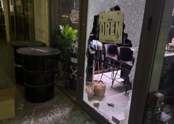 הפריצה הלילית בחריש: חלון הראווה נופץ ונגנבה סחורה בשווי 50 אלף ש"ח