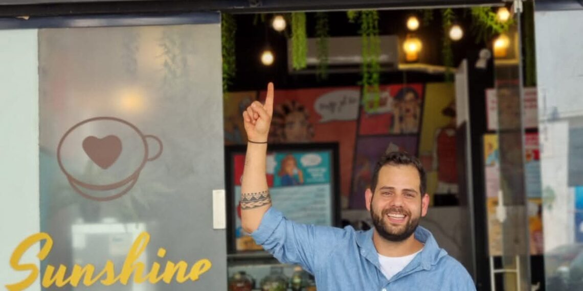 בית הקפה הראשון בחריש סוגר את שעריו: "עצוב לי, אבל אני גאה בדרך שעשינו"