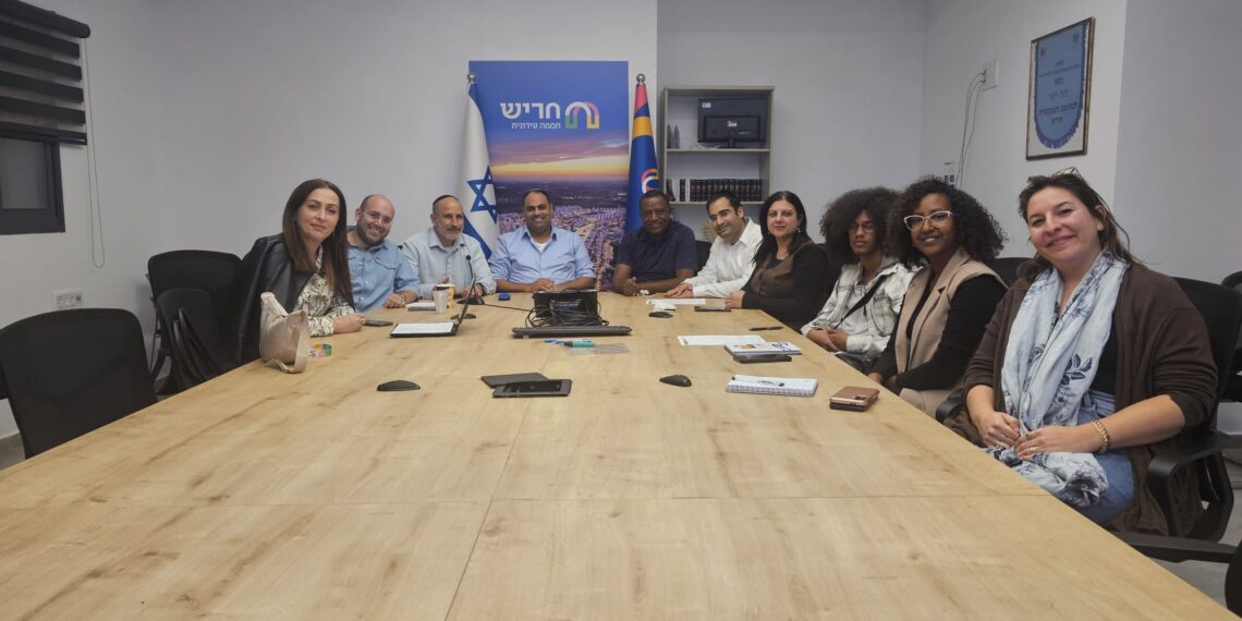 שימוש, סחר וחוסר אמון: הוועדה העירונית דנה בנגע הסמים בקרב בני נוער בחריש